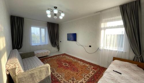 Two-Bedroom Apartment with Mountain View