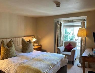 Standard King Room