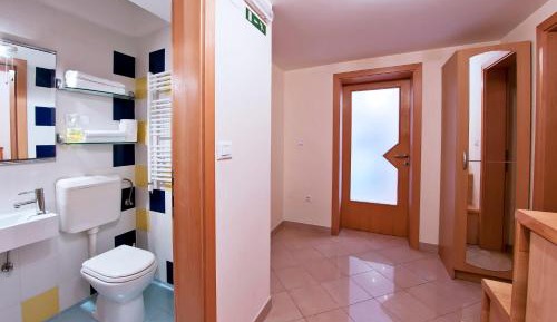 Basic Triple Room
