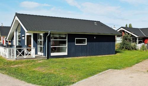 Four-Bedroom Holiday Home