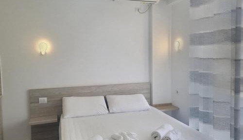 Studio Apartment with Sea View