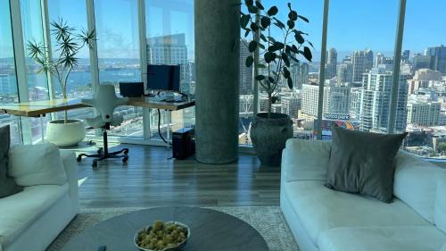 Two-Bedroom Deluxe Apartment with Ocean View