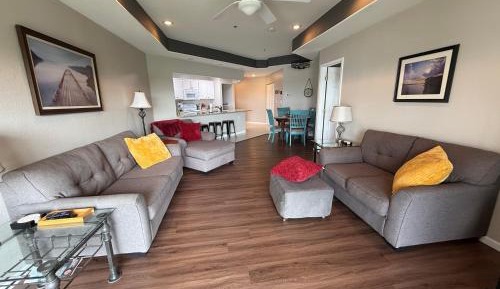 Apartment with Lake View