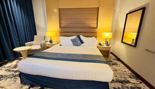 Superior King Room