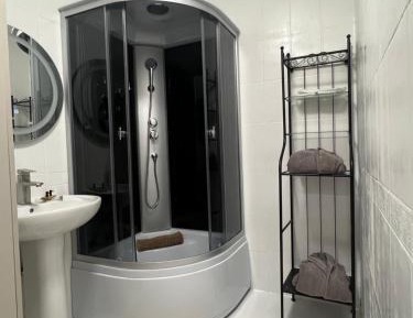 Deluxe One-Bedroom Apartment with City View