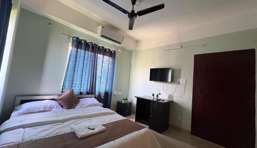 Double Room with Private Bathroom