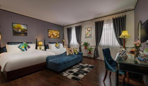Deluxe Family Room