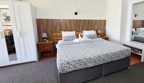 Suite with Garden View