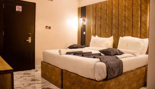 Single Room with Private Bathroom