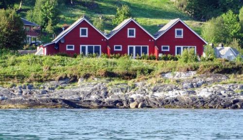 Four-Bedroom Holiday Home