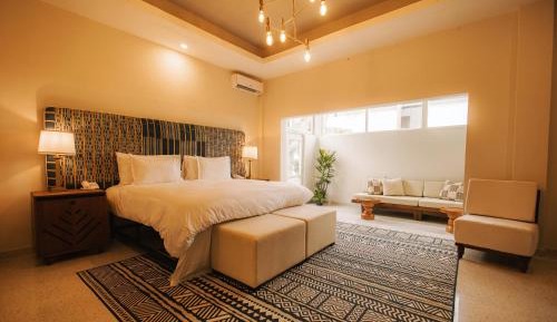 Junior Suite with Pool View