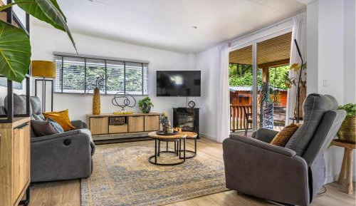 One-Bedroom Holiday Home