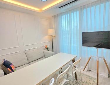 Two-Bedroom Deluxe Apartment