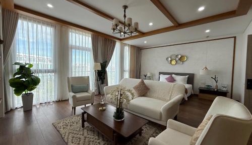 Suite with Garden View
