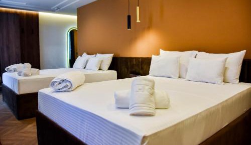 Deluxe Queen Room with Two Queen Beds