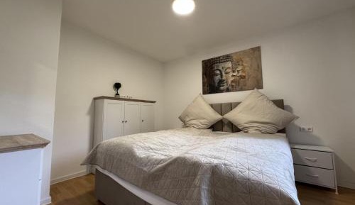 One-Bedroom Apartment with Park View