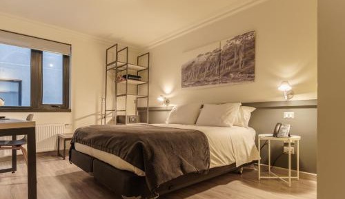 Queen Room - Disability Access