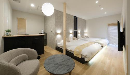 Twin Room with Private Bathroom