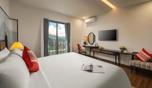 Double Room with Mountain View