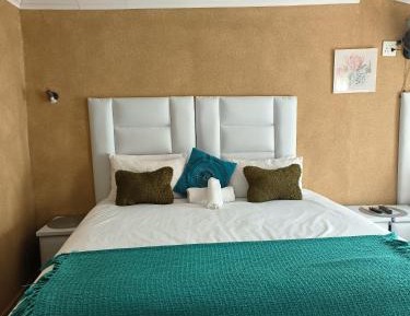 Deluxe Double Room with Shower