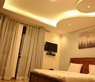 Deluxe Double Room (2 Adults + 1 Child)