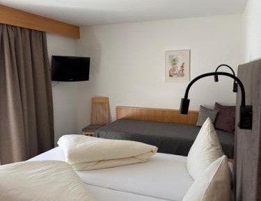 One-Bedroom Apartment with Balcony