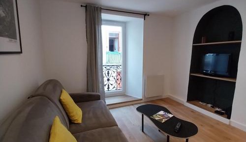 Two-Bedroom Apartment with Balcony and Terrace