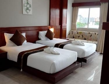 Deluxe Twin Room with Balcony