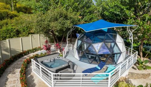 Suite with Hot Tub