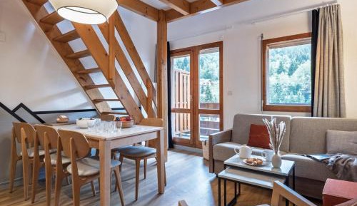 Superior Studio with Mezzanine and Sleeping Alcove (6 People)  - Mountain View