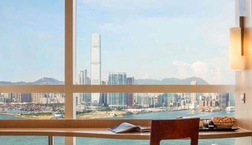 Standard Queen Room with Harbor View