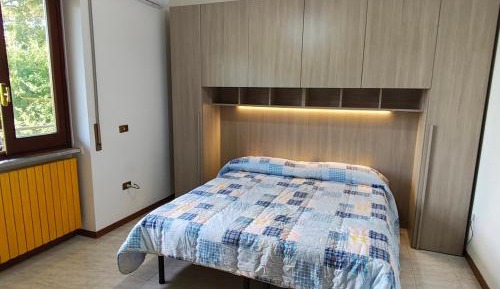 Standard Double Room with Shared Bathroom