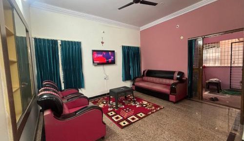Deluxe Family Room