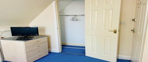 Twin Room with Shared Bathroom