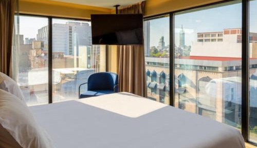 Executive Suite One King