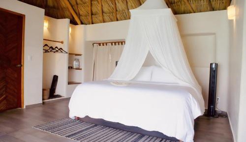 Suite with Lake View