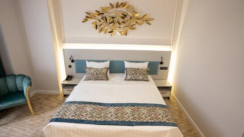 Suite with City View