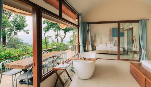 Quadruple Room with Bath
