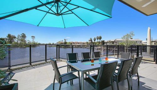 Three-Bedroom Townhouse