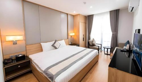 King Room with Pool View