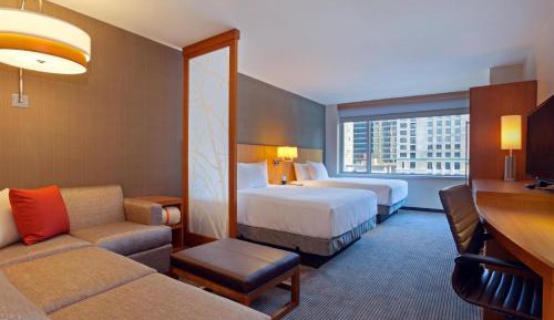 Queen Room with Two Queen Beds, Sofa Bed and Accessible Tub