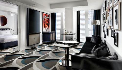 The Stella King Suite with City View
