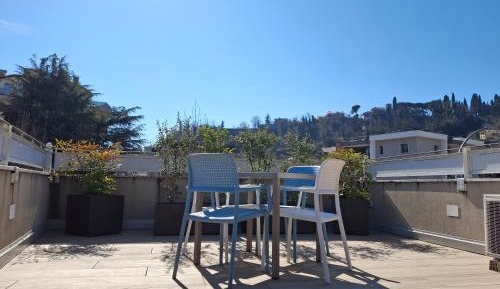 One-Bedroom Apartment with Terrace