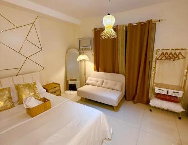 Studio Apartment with One Double Bed