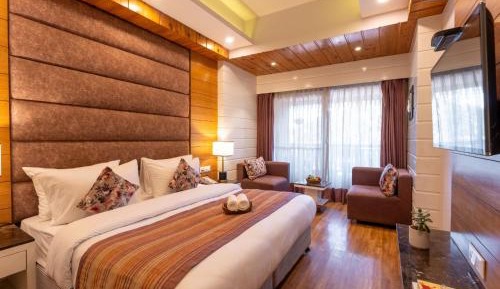 Deluxe Room with Balcony A wing