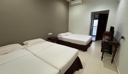 Quadruple Room with Balcony