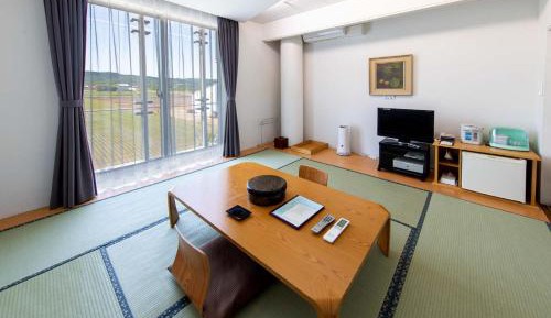Japanese-Style Room