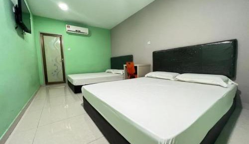 Deluxe Family Room