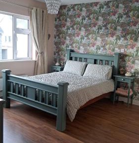 Double Room with Shared Bathroom