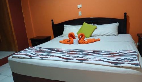 Deluxe Double Room (2 Adults + 1 Child)